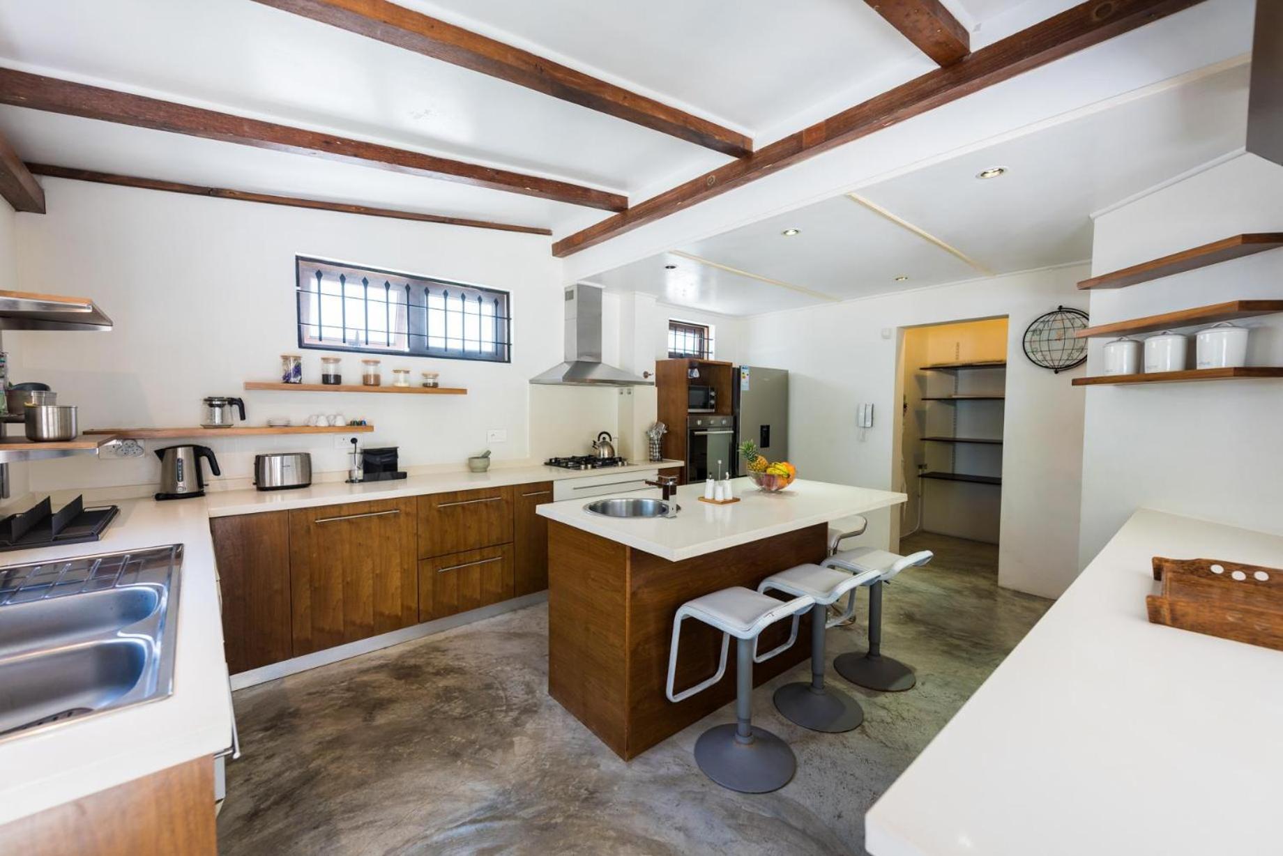 Quaint 4-bedroom In A Fishing Village Villa Grand Gaube