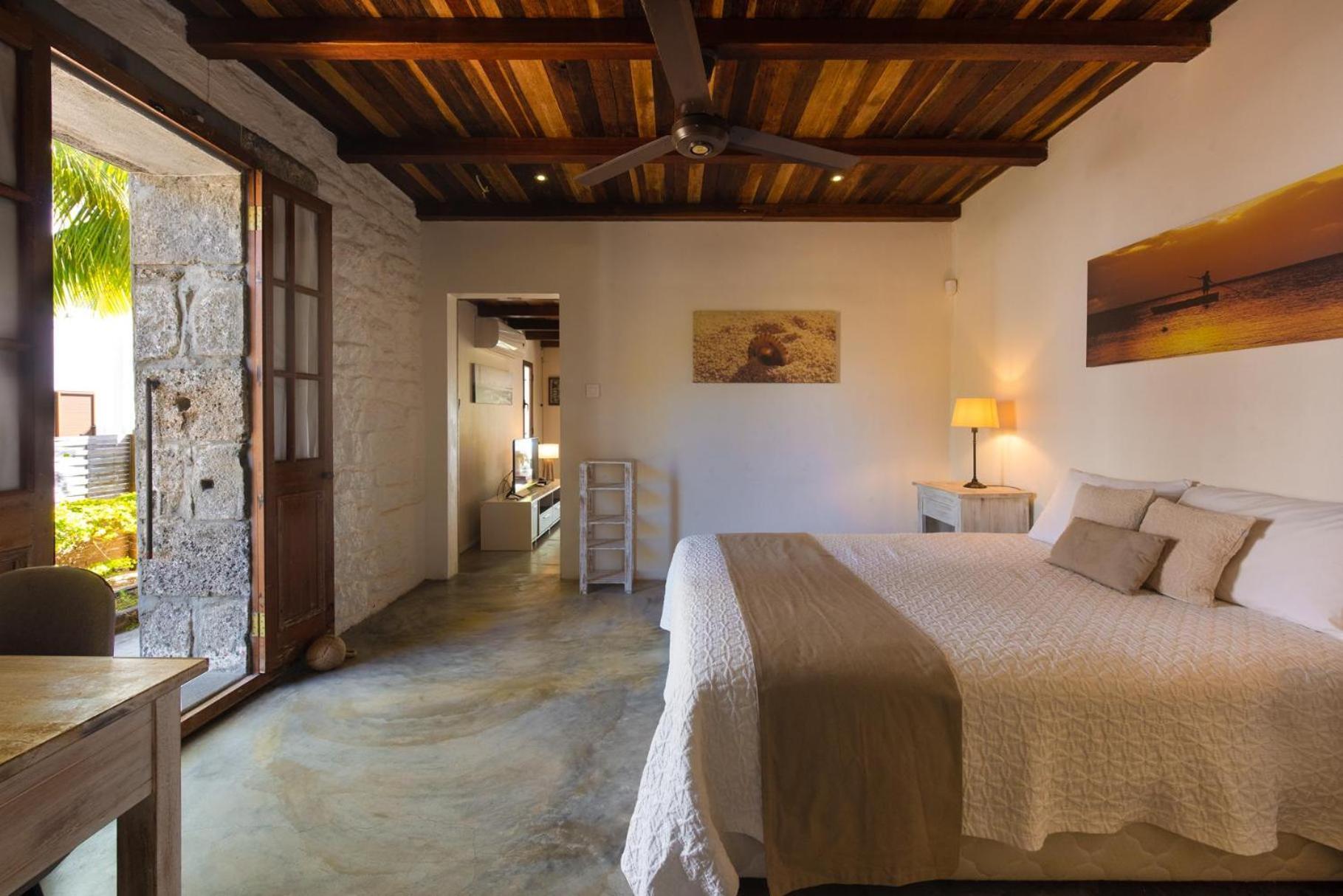 Quaint 4-bedroom In A Fishing Village Villa Grand Gaube
