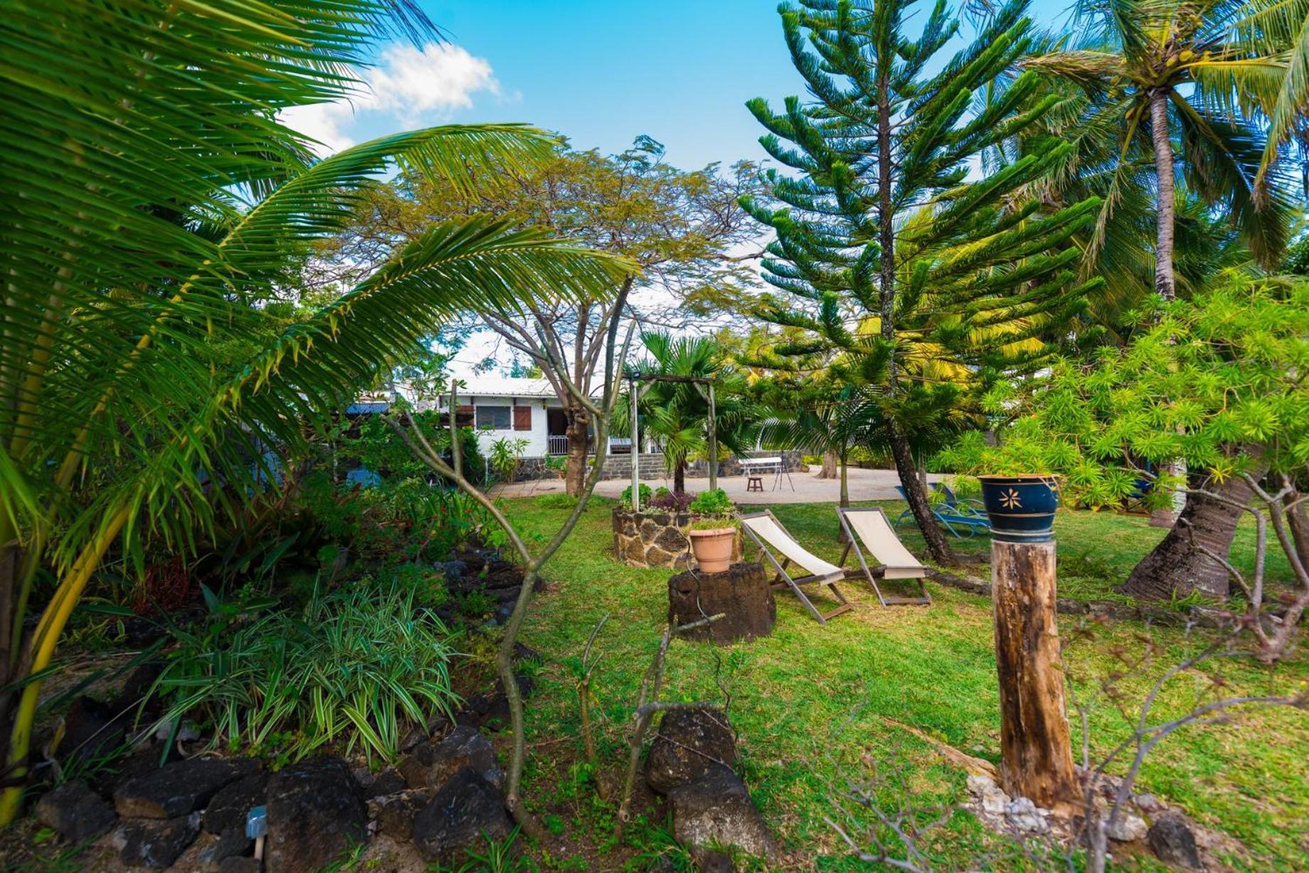 Quaint 4-bedroom In A Fishing Village Grand Gaube