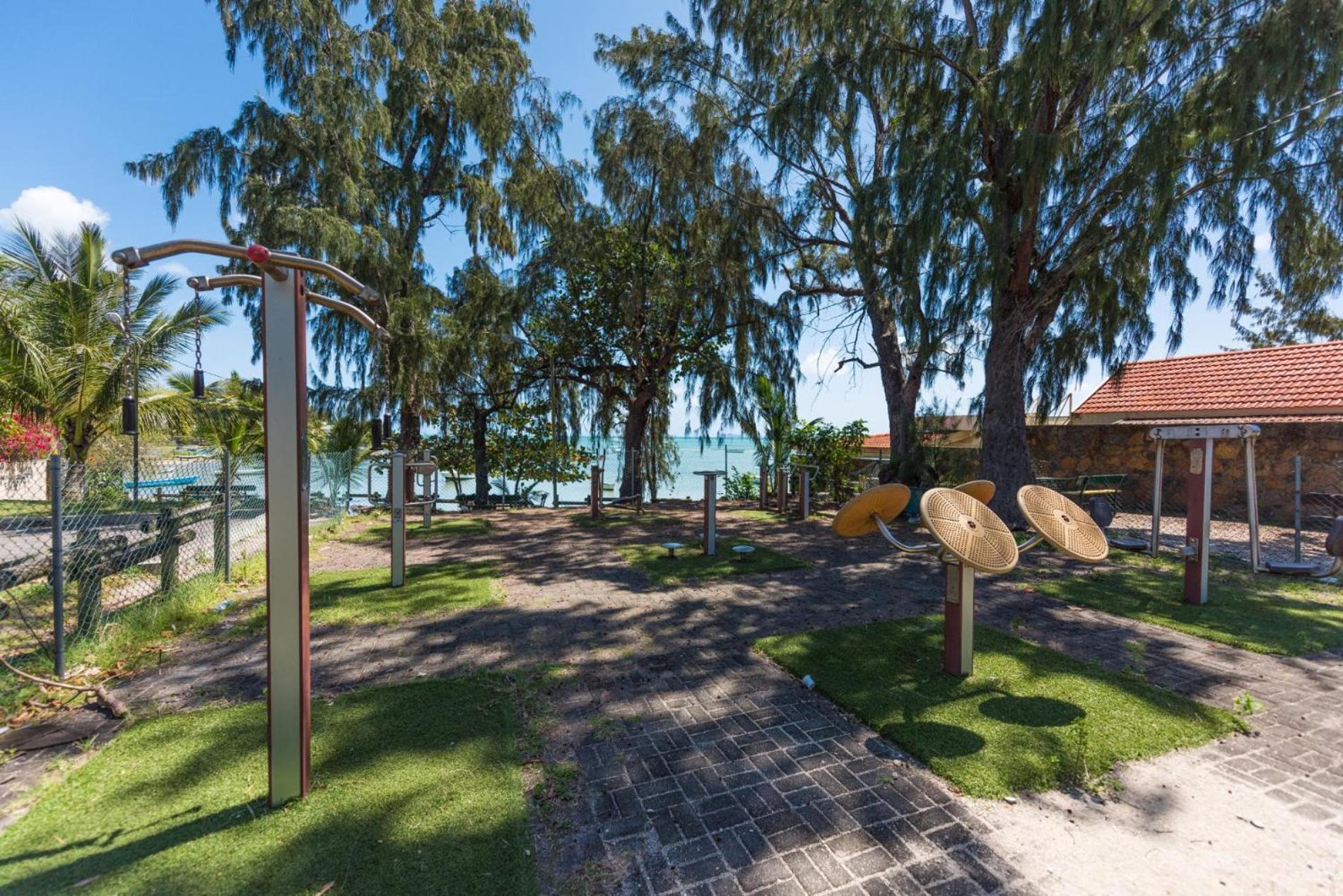 Quaint 4-bedroom In A Fishing Village Villa Grand Gaube