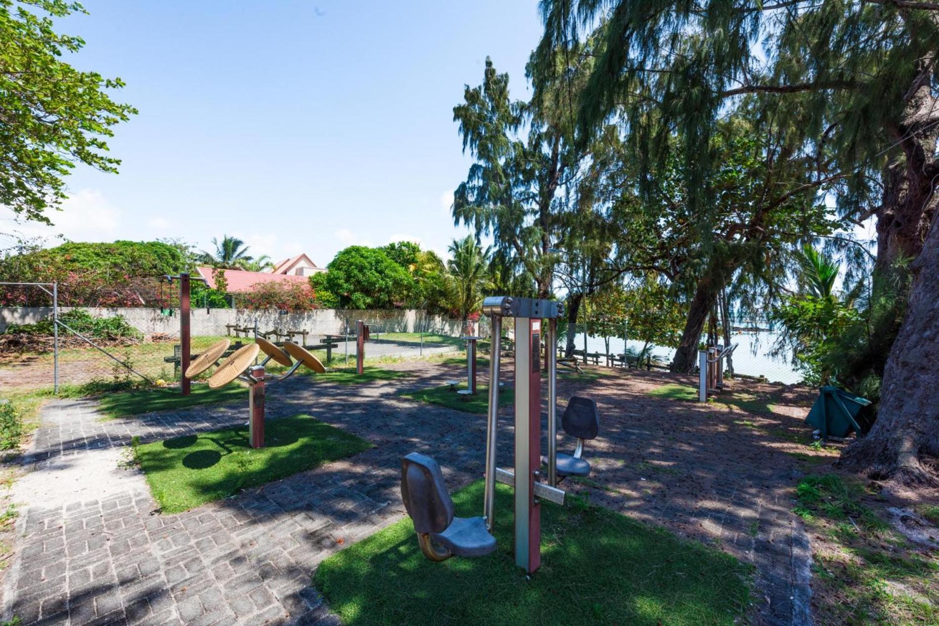Quaint 4-bedroom In A Fishing Village Villa *